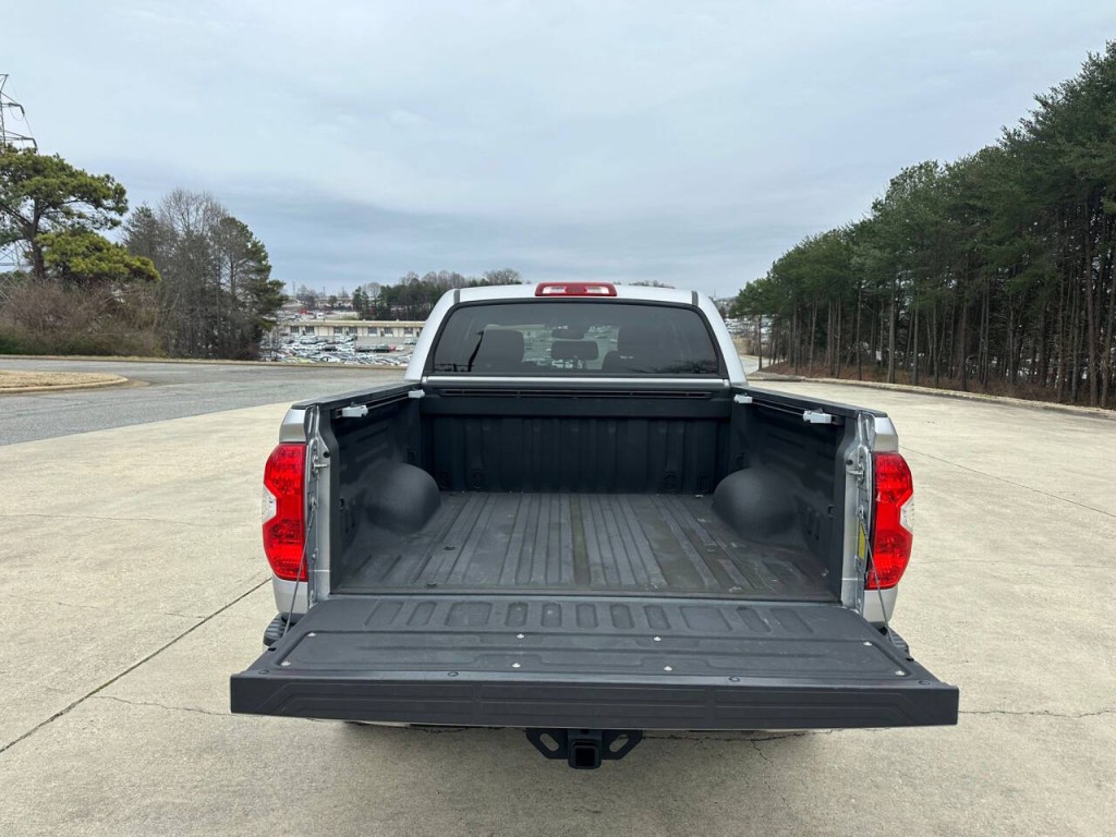 2018 Toyota Tundra Image 15