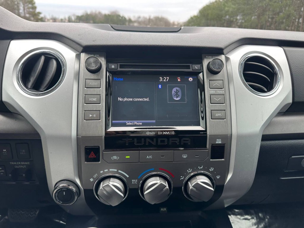 2018 Toyota Tundra Image 17