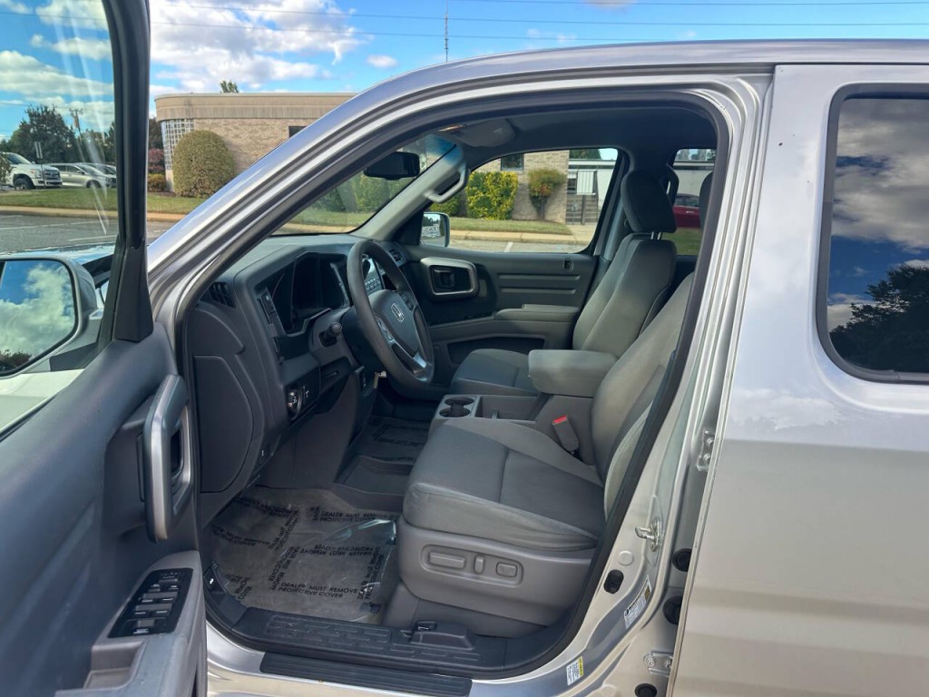 2012 Honda Ridgeline Image 8