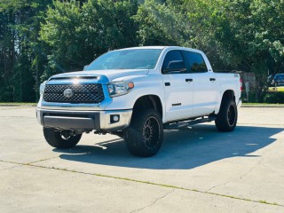 Image for 2018 Toyota Tundra SR5 CrewMax Cab Pickup SB (5.7L V8 FFV) ID: 6405752
