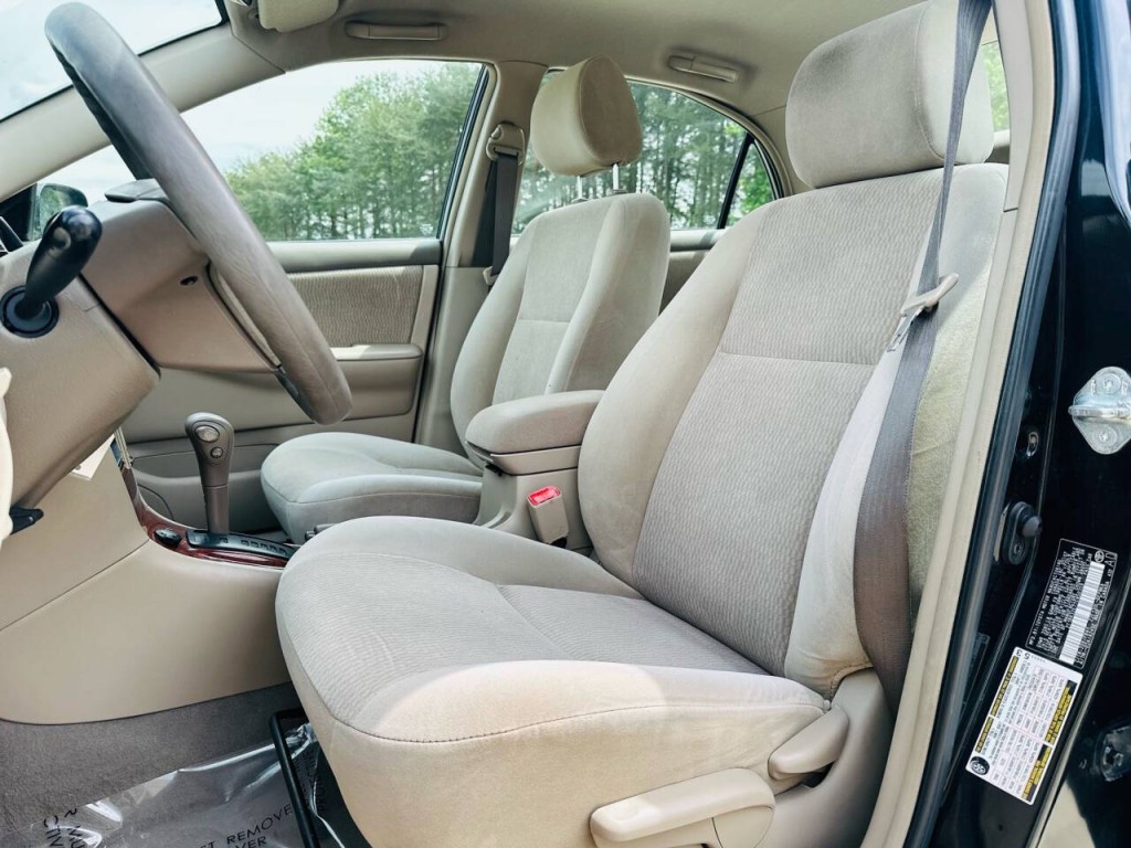 2007 Toyota Corolla Image 8