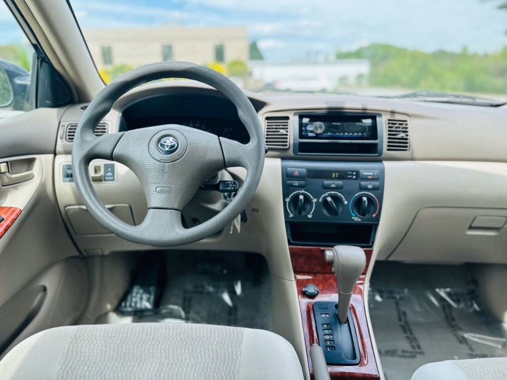 2007 Toyota Corolla Image 10
