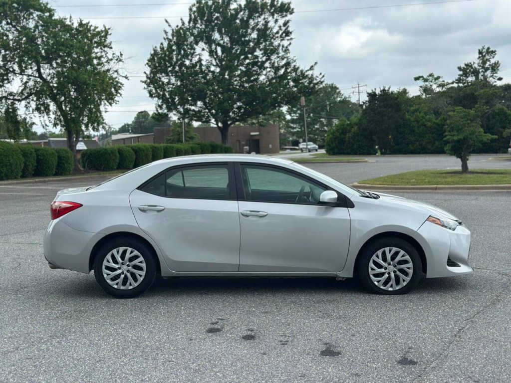 2018 Toyota Corolla Image 6