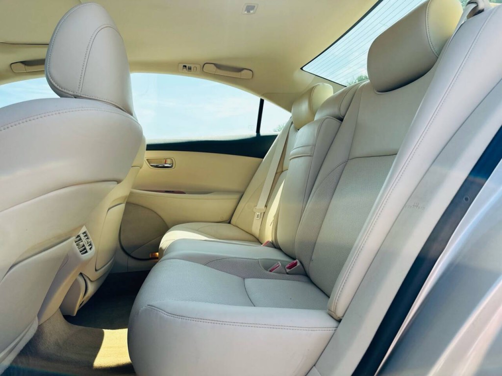 2012 Lexus ES 350 Image 10