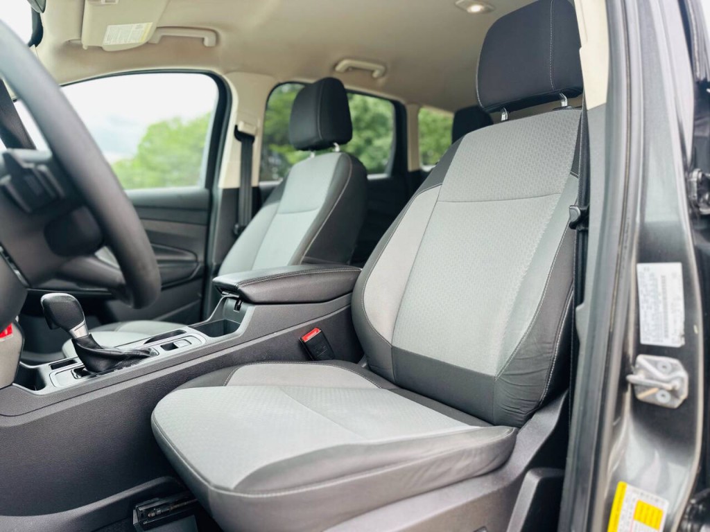 2017 Ford Escape Image 8