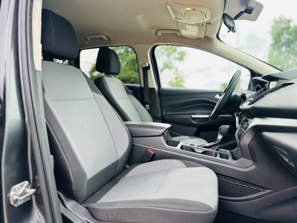 2017 Ford Escape Image 12
