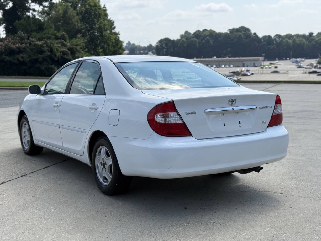 2002 Toyota Camry Image 3