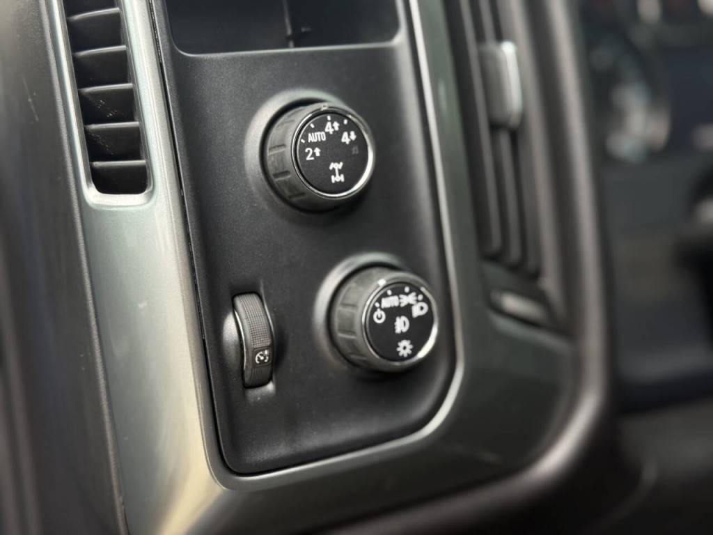 2016 Chevrolet Silverado 1500 Image 12