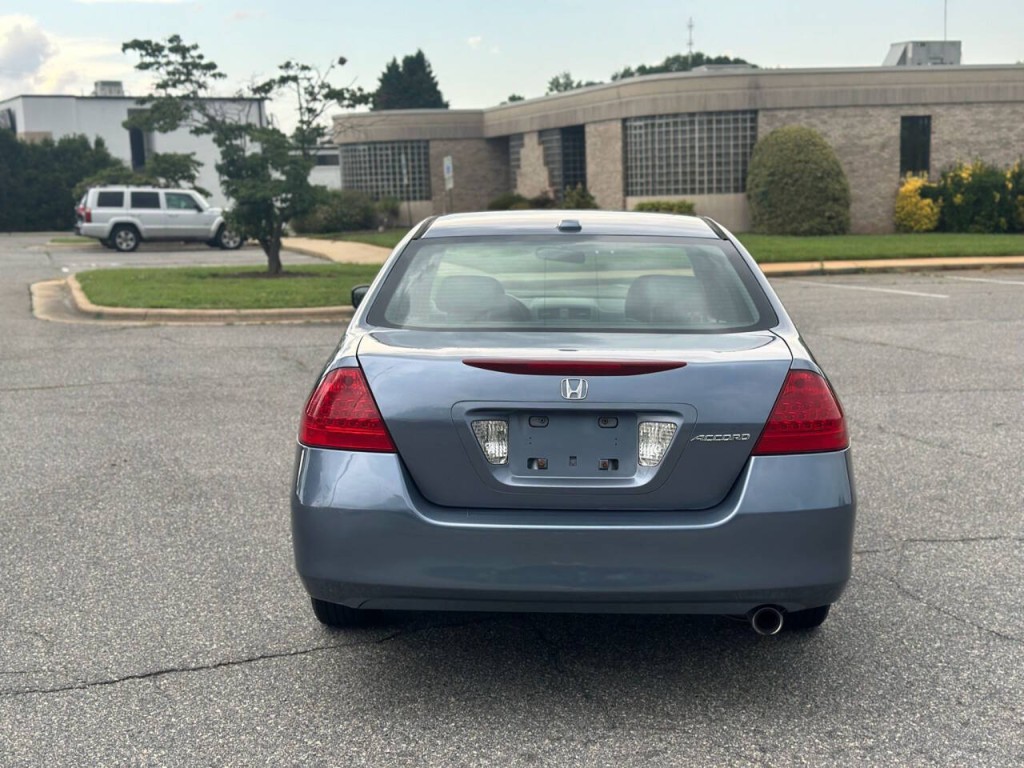 2007 Honda Accord Image 4