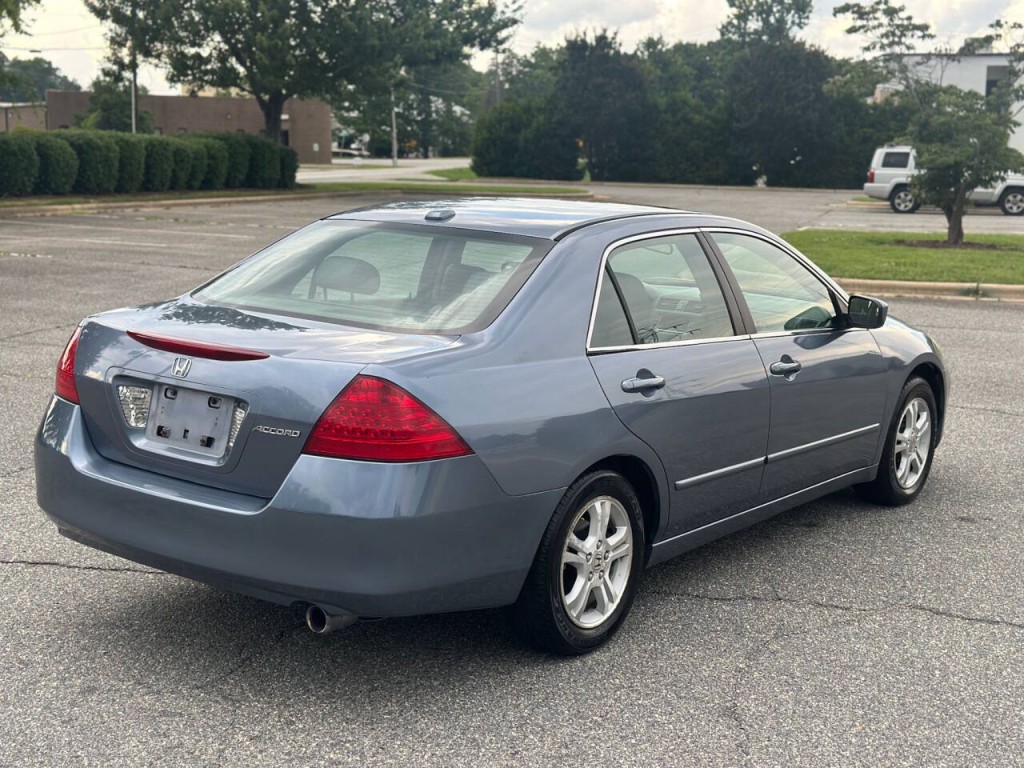 2007 Honda Accord Image 5