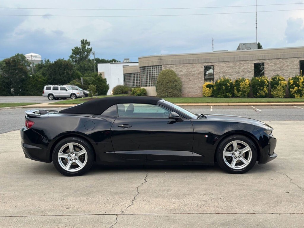 2019 Chevrolet Camaro Image 6