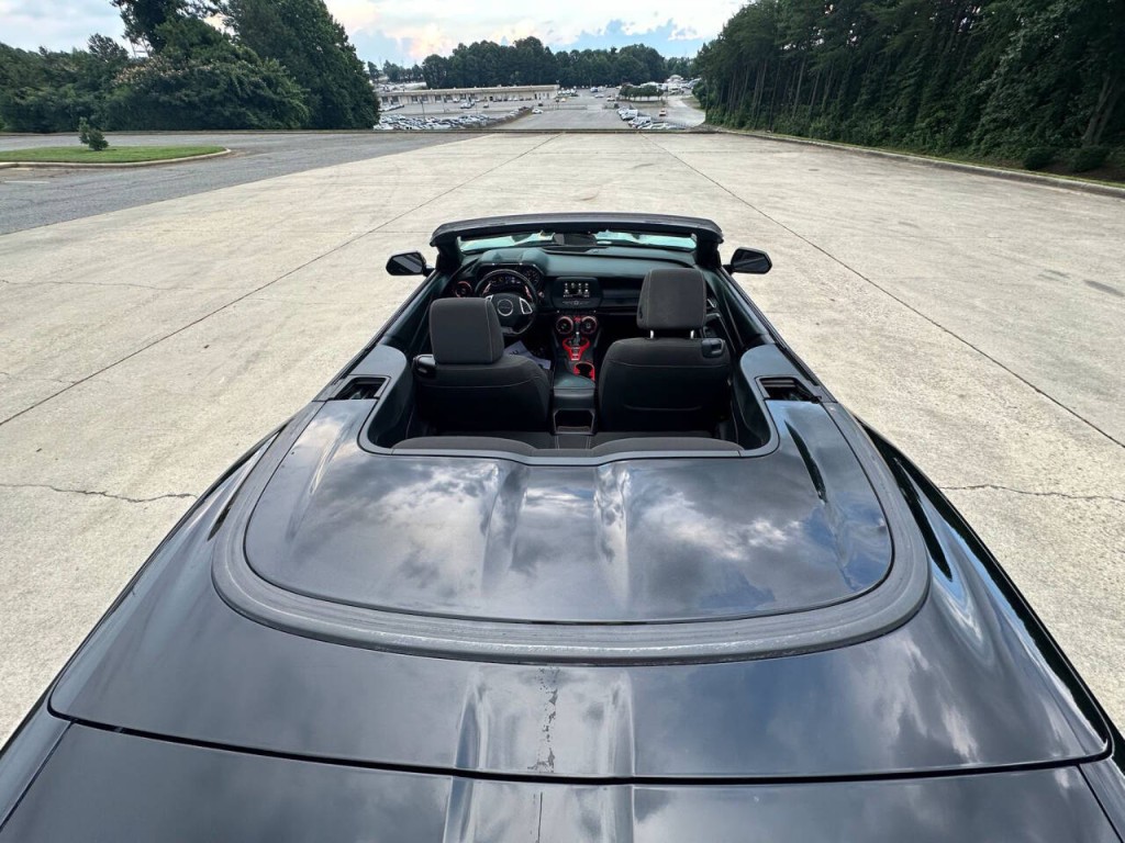2019 Chevrolet Camaro Image 12