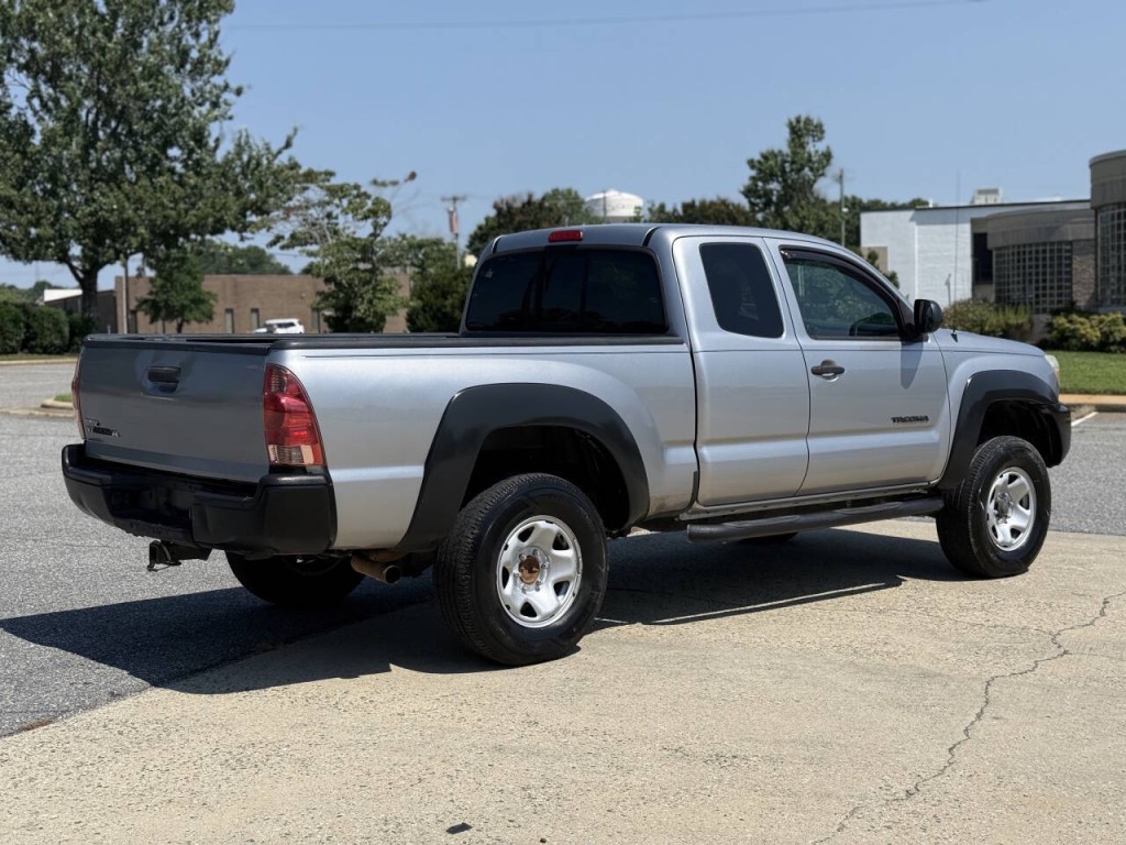 2015 Toyota Tacoma Image 5