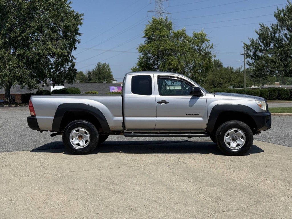 2015 Toyota Tacoma Image 6