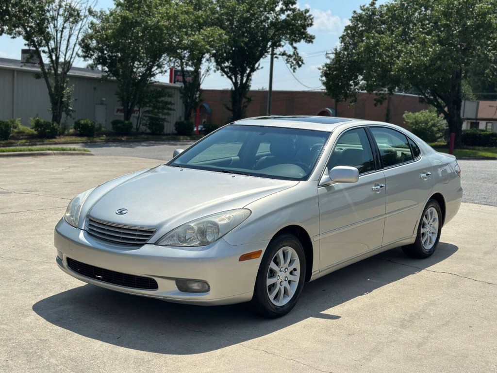 2004 Lexus ES 330 Image 1