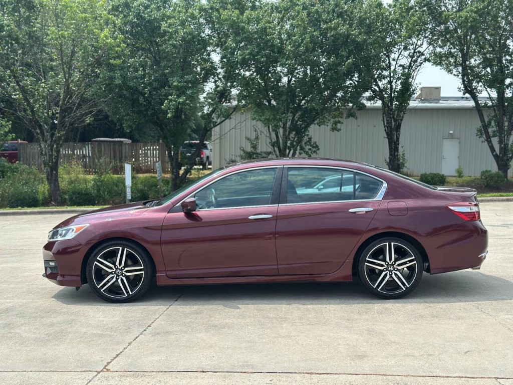 2016 Honda Accord Image 2