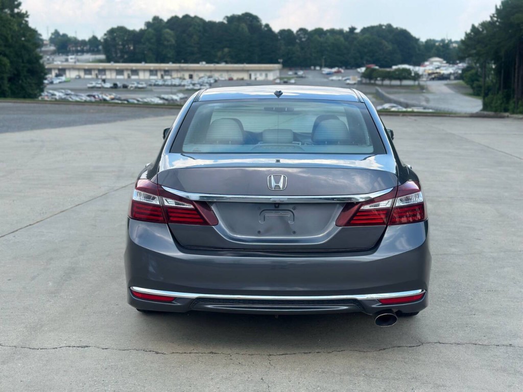 2016 Honda Accord Image 4