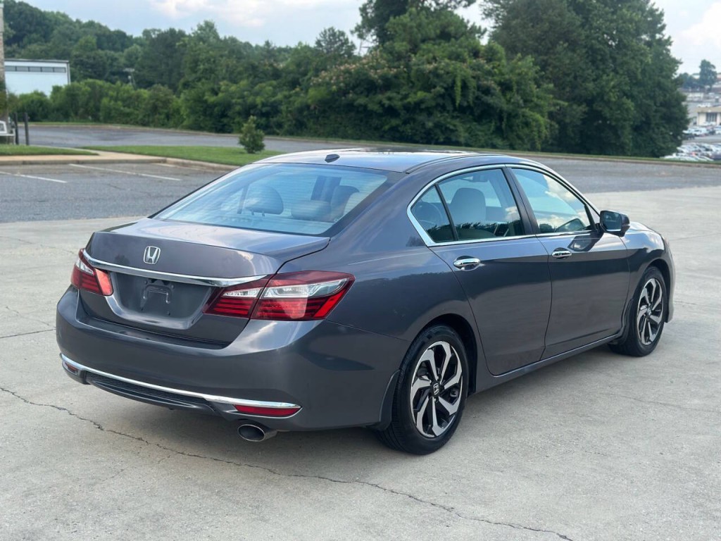 2016 Honda Accord Image 5