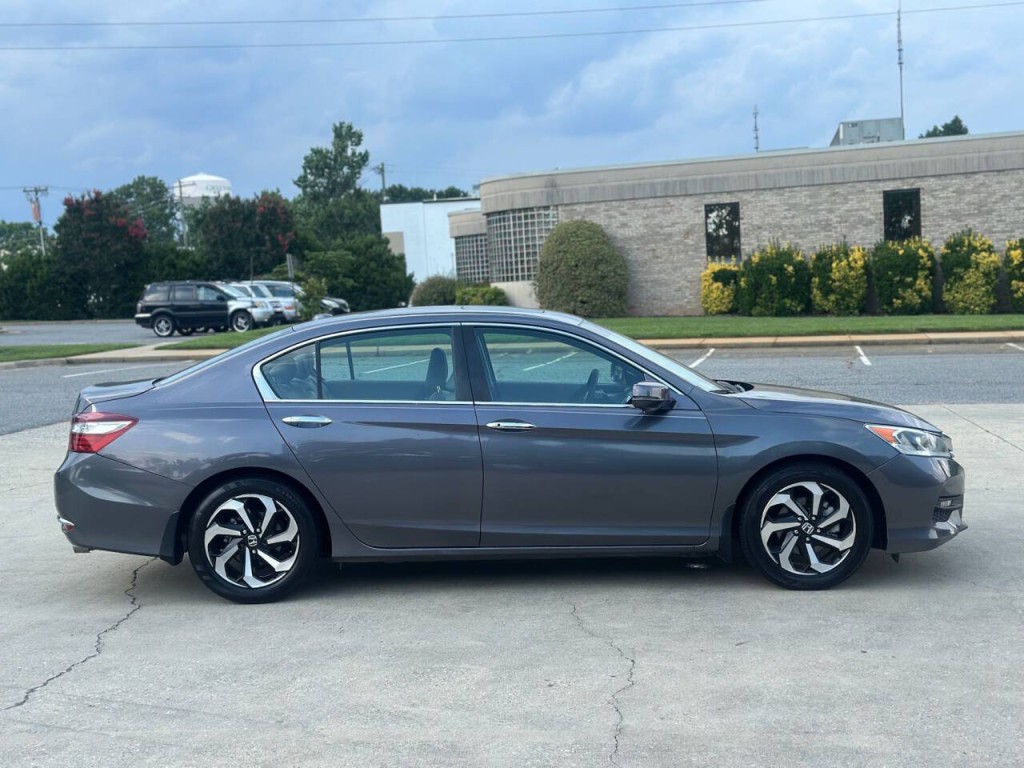 2016 Honda Accord Image 6
