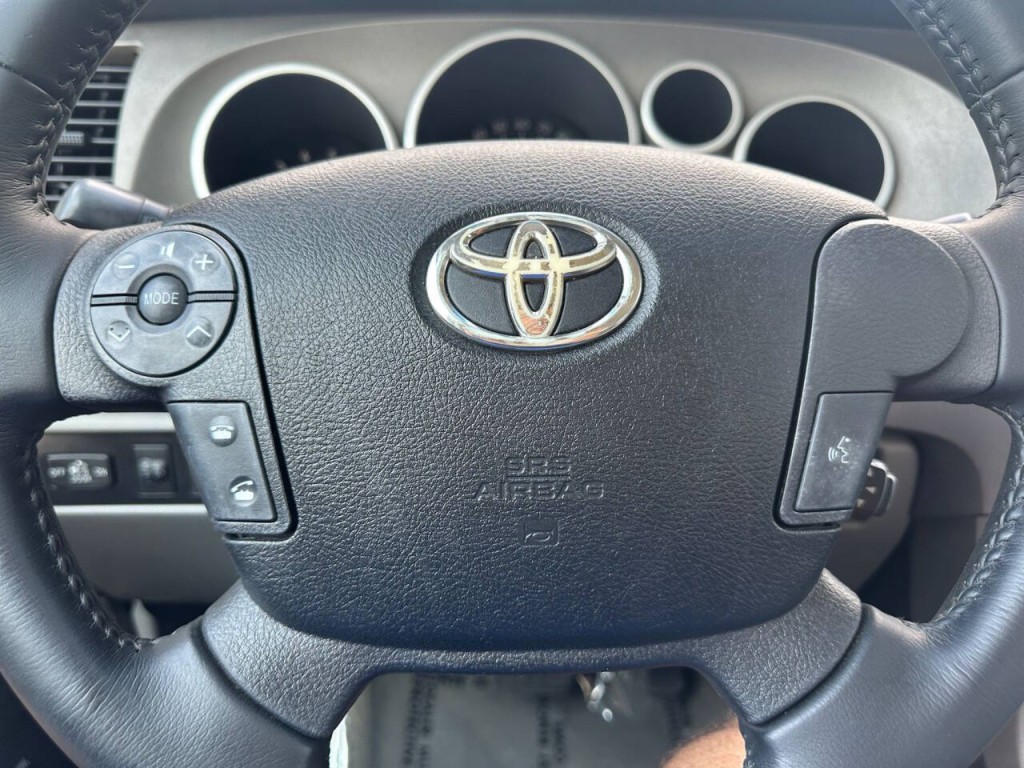 2010 Toyota Tundra Image 16