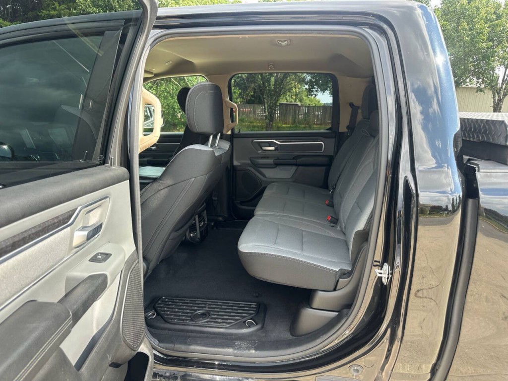 2019 RAM 1500 Image 9