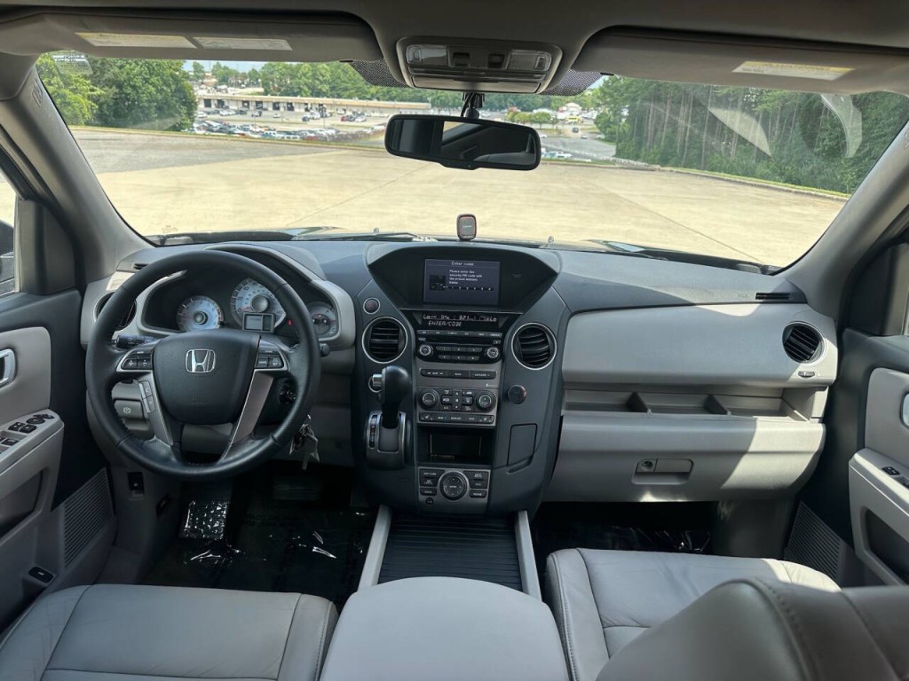 2015 Honda Pilot Image 11
