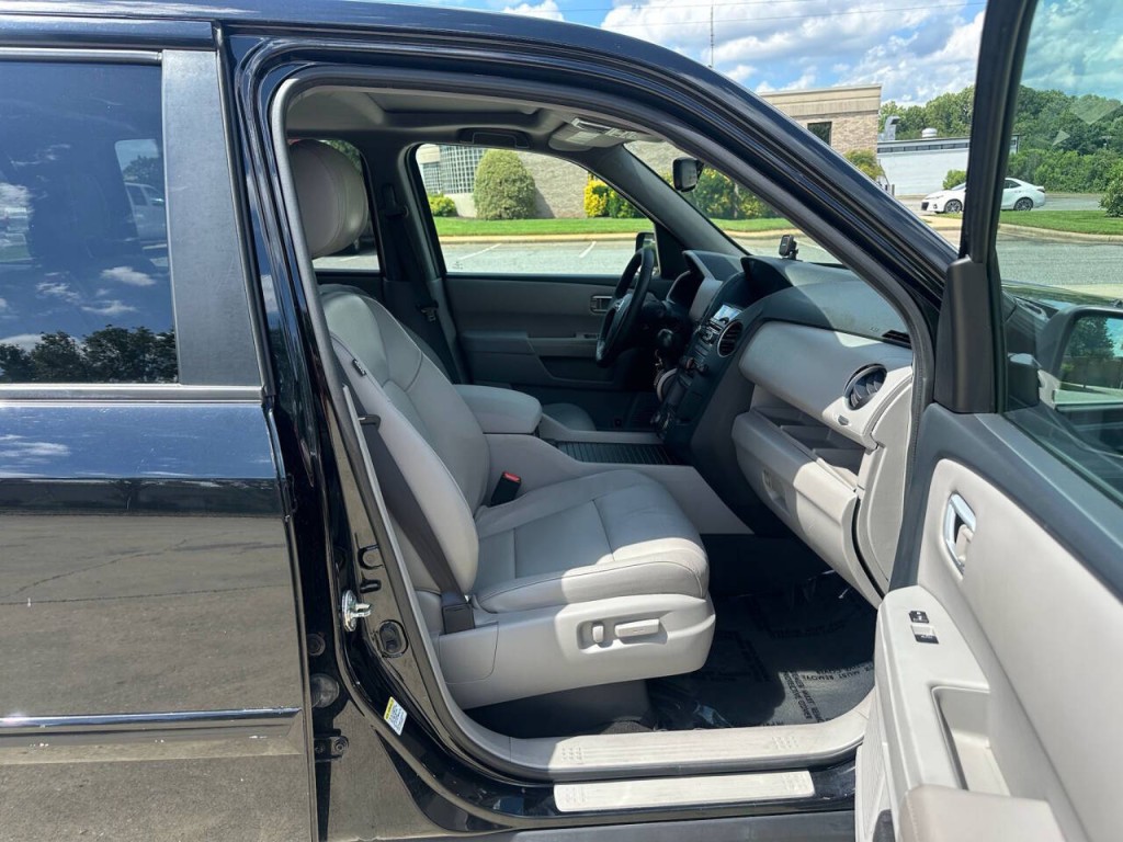 2015 Honda Pilot Image 13