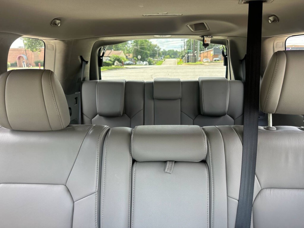 2015 Honda Pilot Image 15