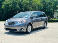 Image for 2013 Toyota Sienna XLE Mobility 7 Passenger ID: 6706658