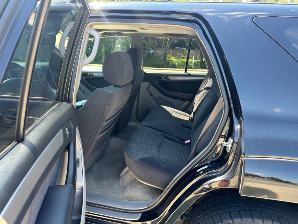 2004 Toyota 4Runner Image 10