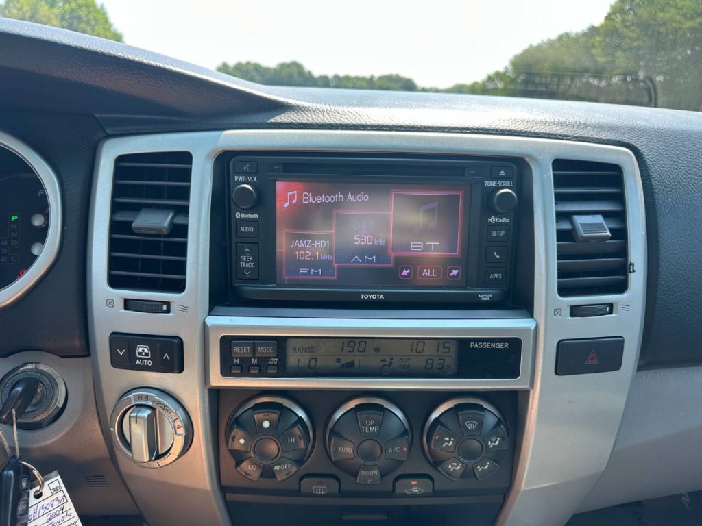 2004 Toyota 4Runner Image 17