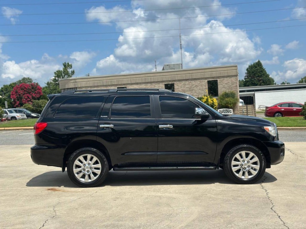 2016 Toyota Sequoia Image 5