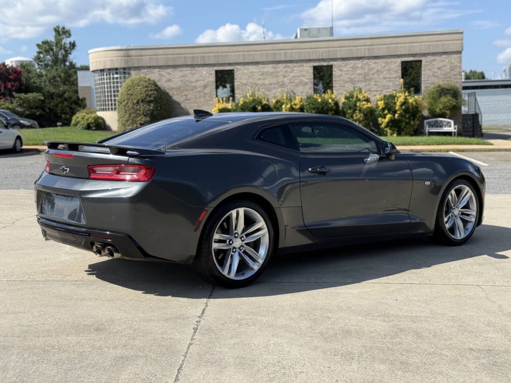 2016 Chevrolet Camaro Image 5