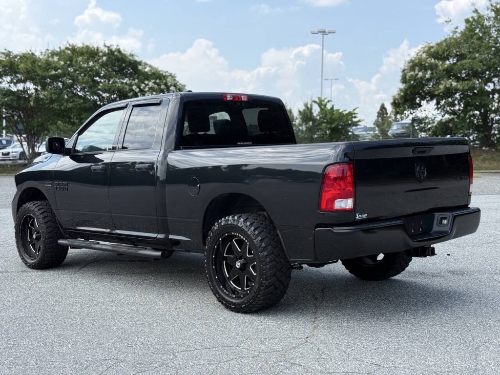 2018 RAM 1500 Image 3