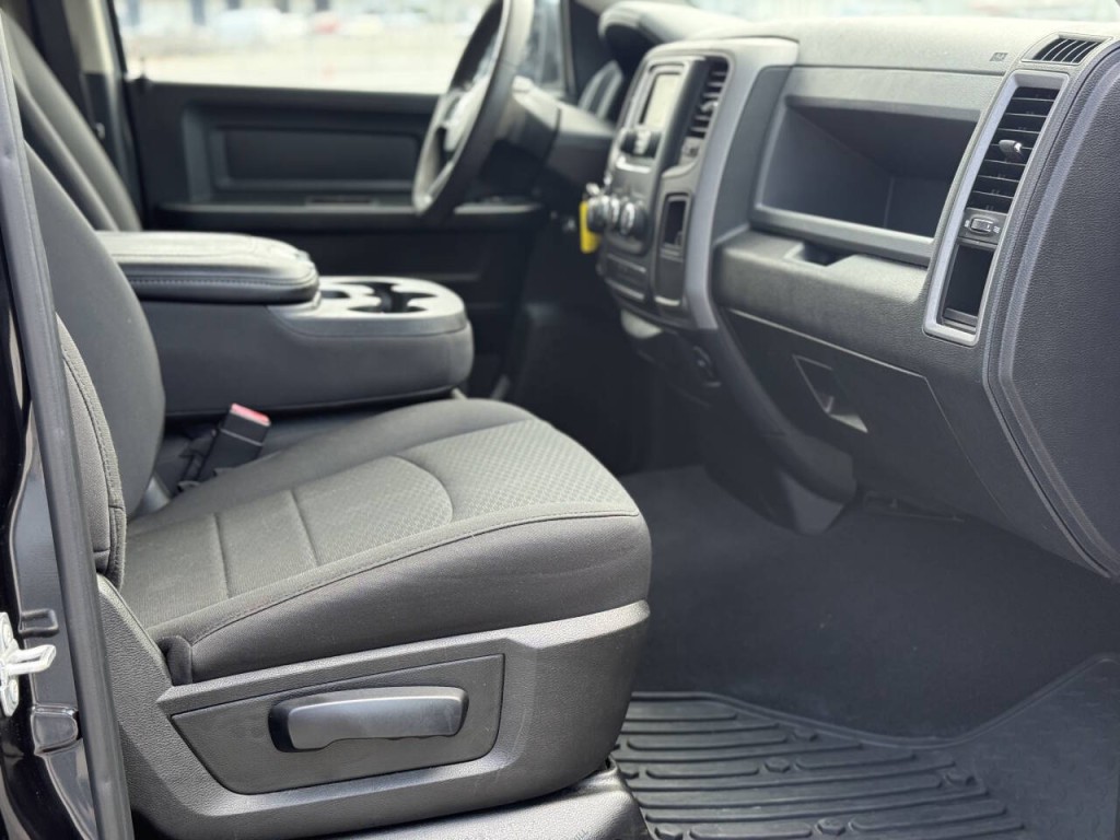 2018 RAM 1500 Image 12