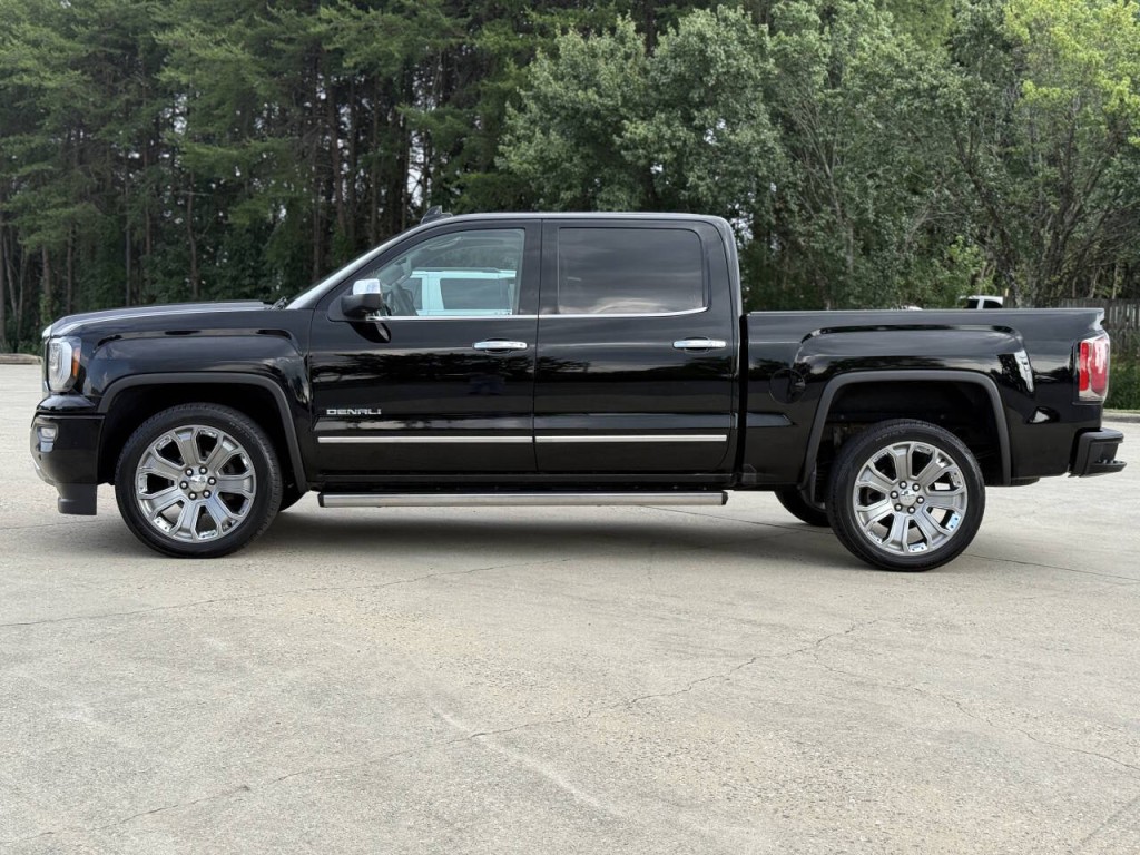 2017 GMC Sierra 1500 Image 2