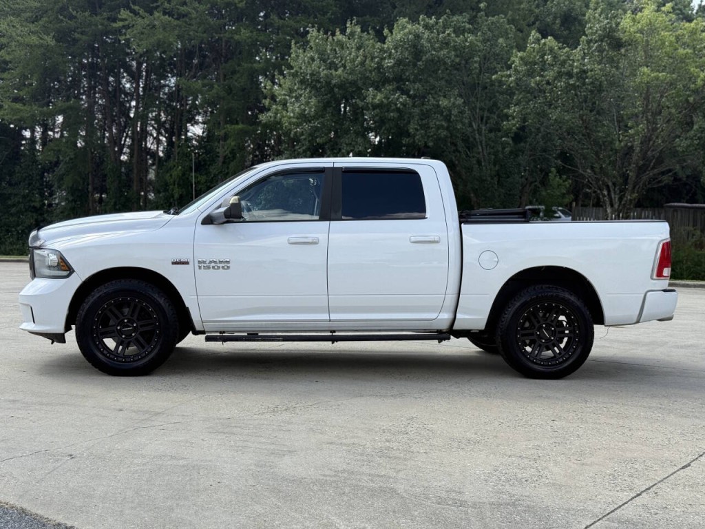 2014 RAM 1500 Image 2