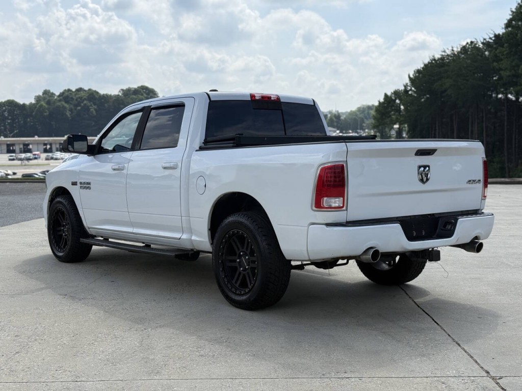 2014 RAM 1500 Image 3