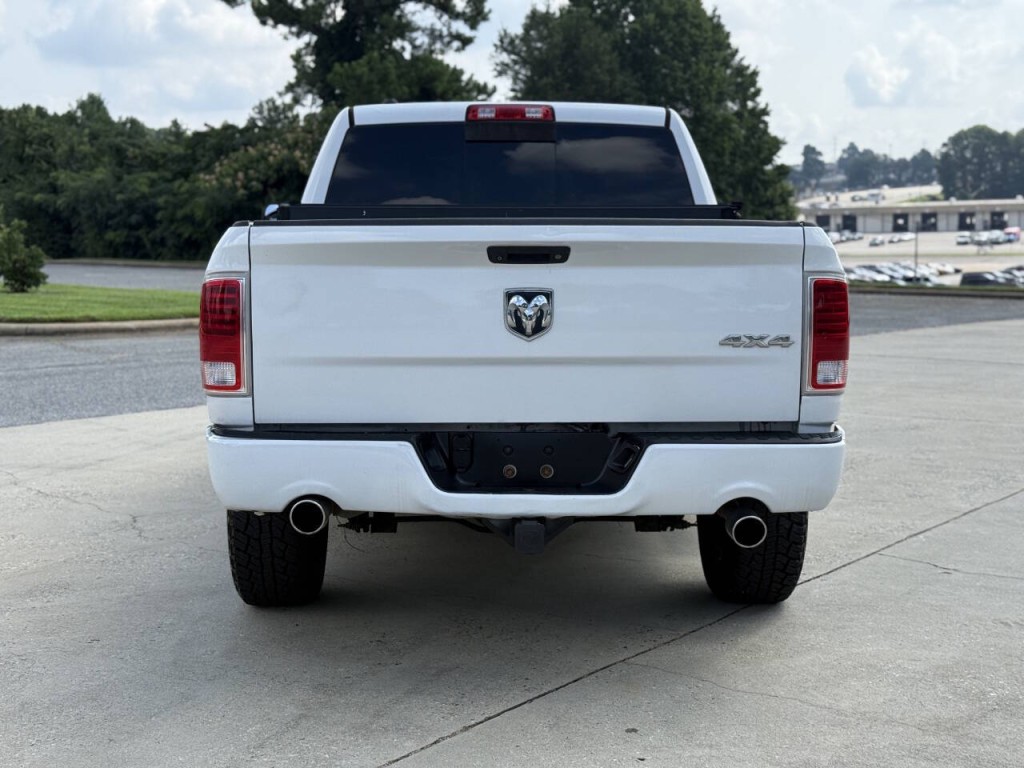 2014 RAM 1500 Image 4