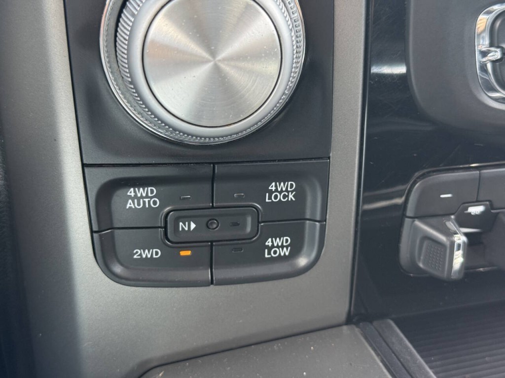 2014 RAM 1500 Image 15