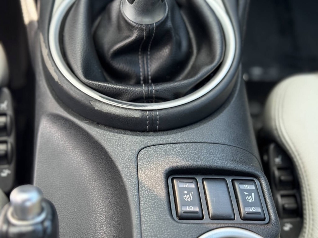 2009 Nissan 370Z Image 10
