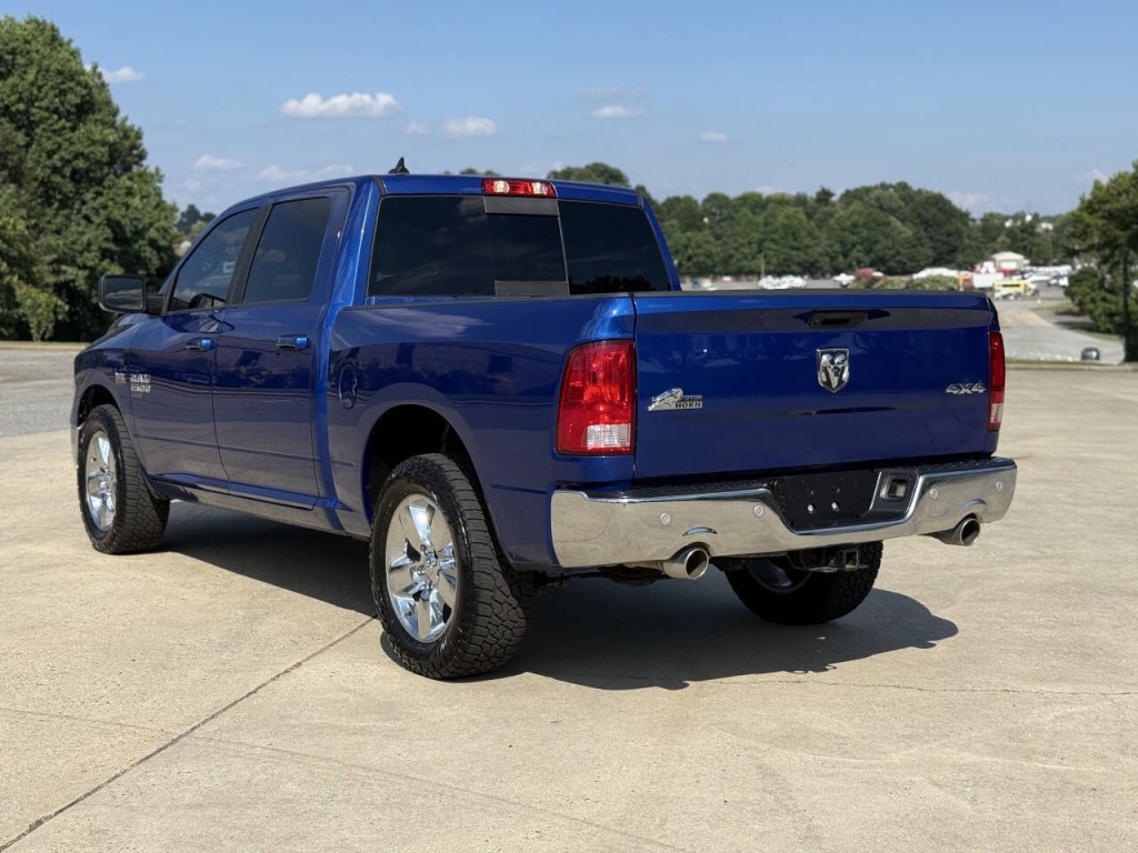 2019 RAM 1500 Image 3
