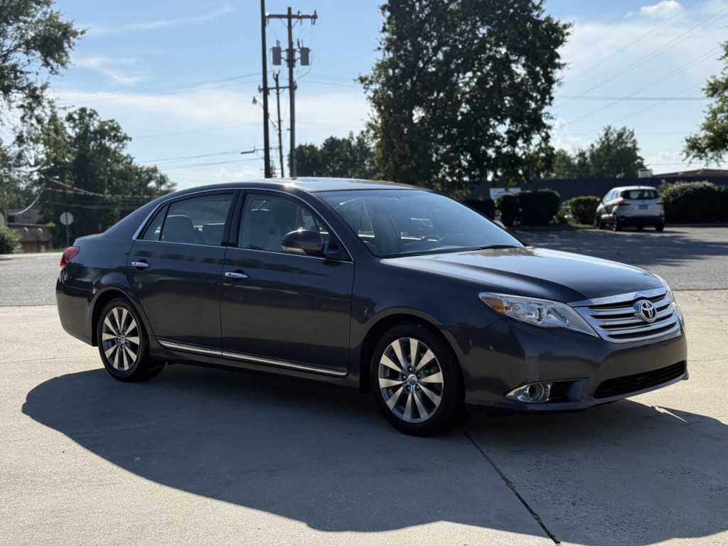 2012 Toyota Avalon Image 7