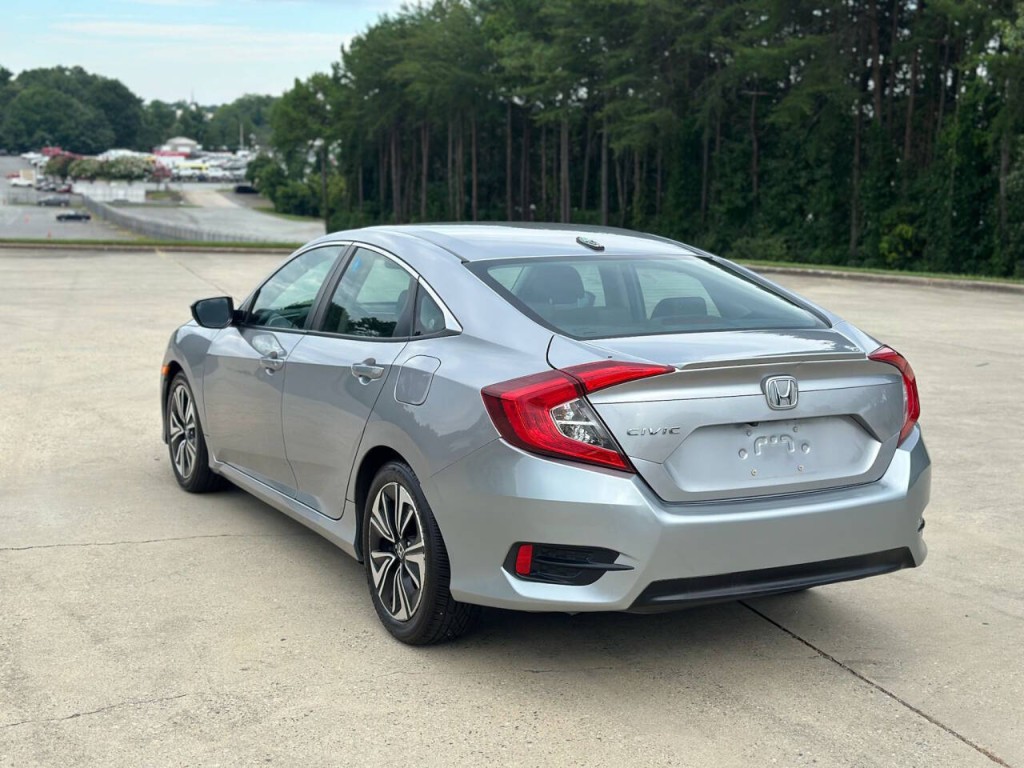 2016 Honda Civic Image 3