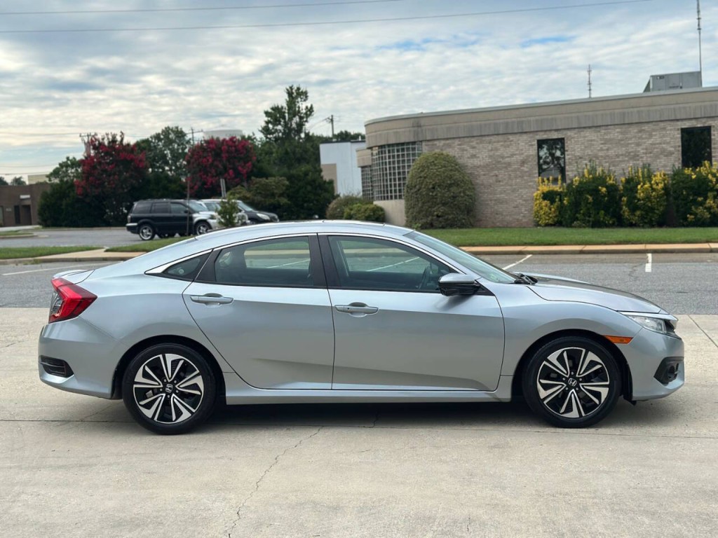 2016 Honda Civic Image 6