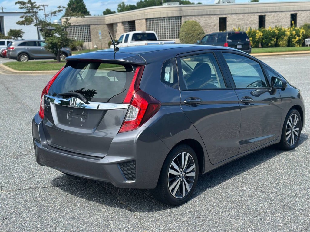 2016 Honda Fit Image 5
