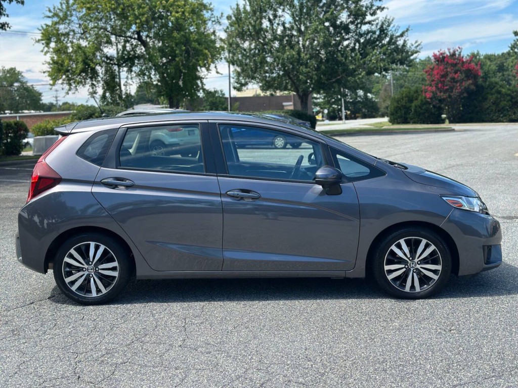 2016 Honda Fit Image 6
