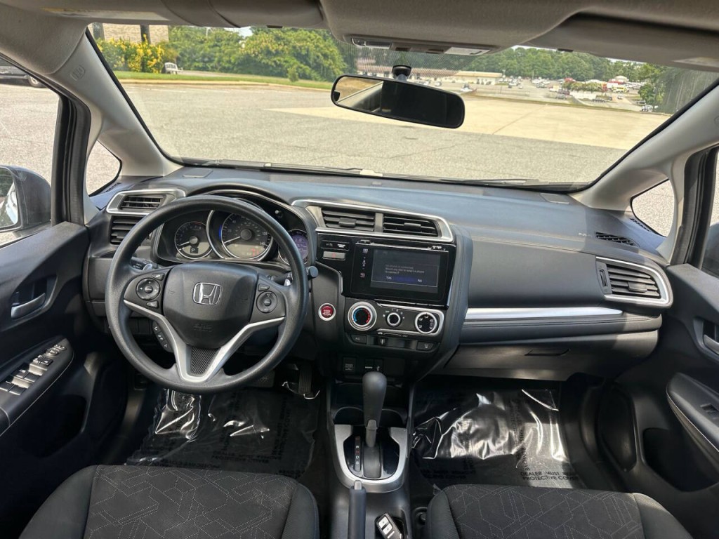 2016 Honda Fit Image 12