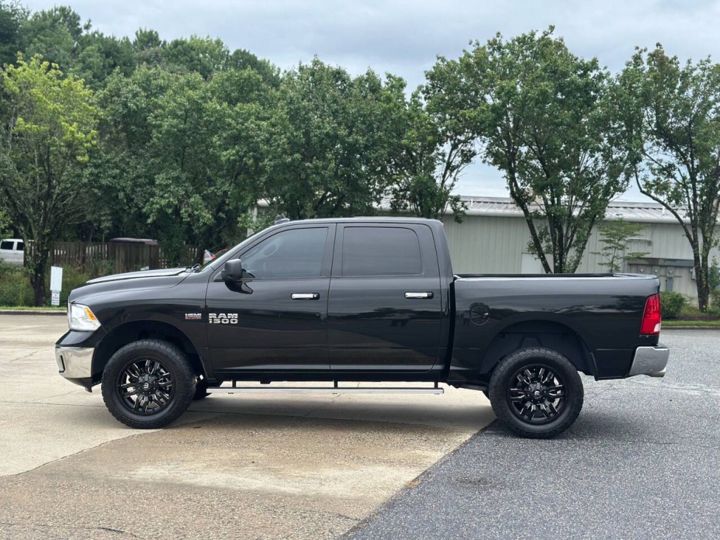2016 RAM 1500 Image 2