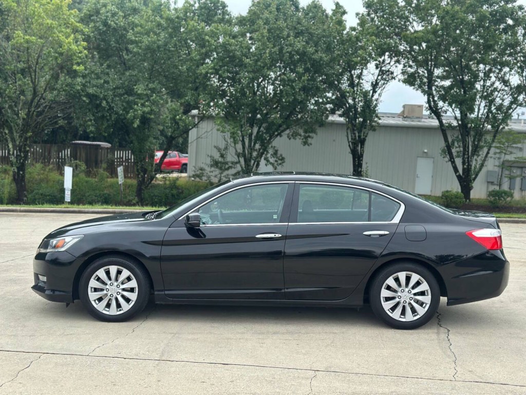 2013 Honda Accord Image 2